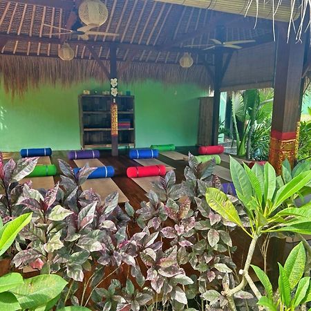Island Garden Huts Lembongan Acomodação com café da manhã Exterior foto