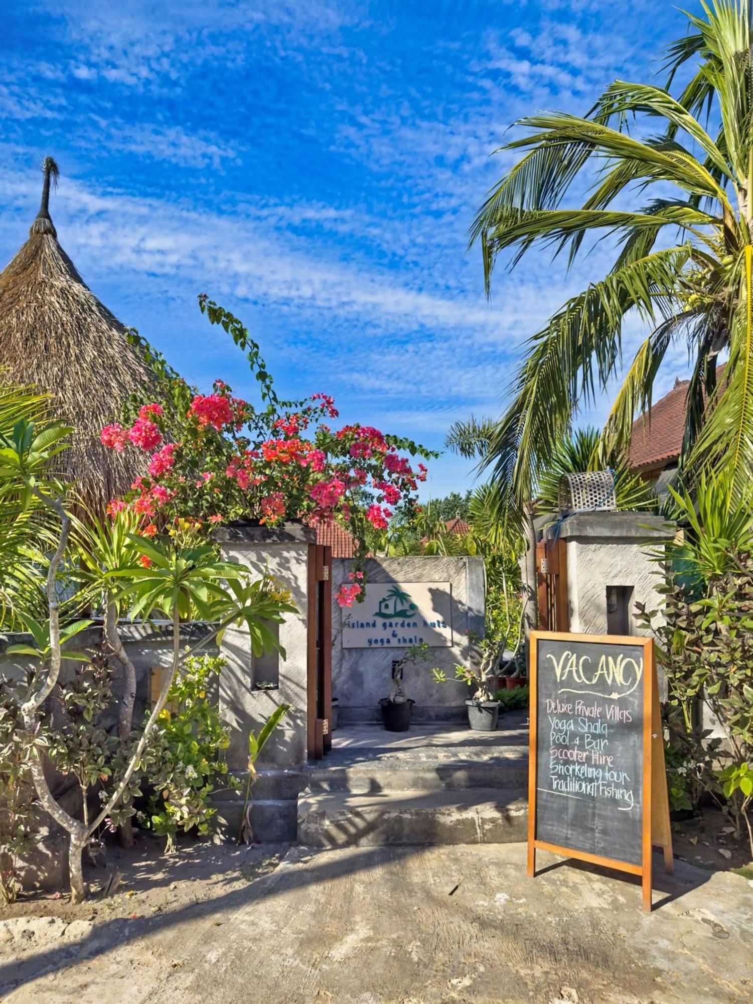 Island Garden Huts Lembongan Acomodação com café da manhã Exterior foto