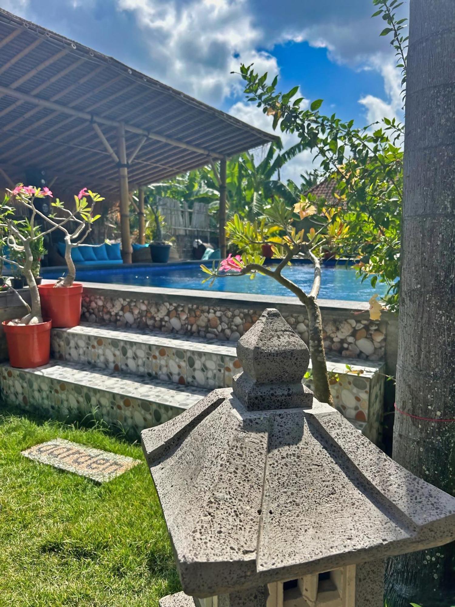 Island Garden Huts Lembongan Acomodação com café da manhã Exterior foto