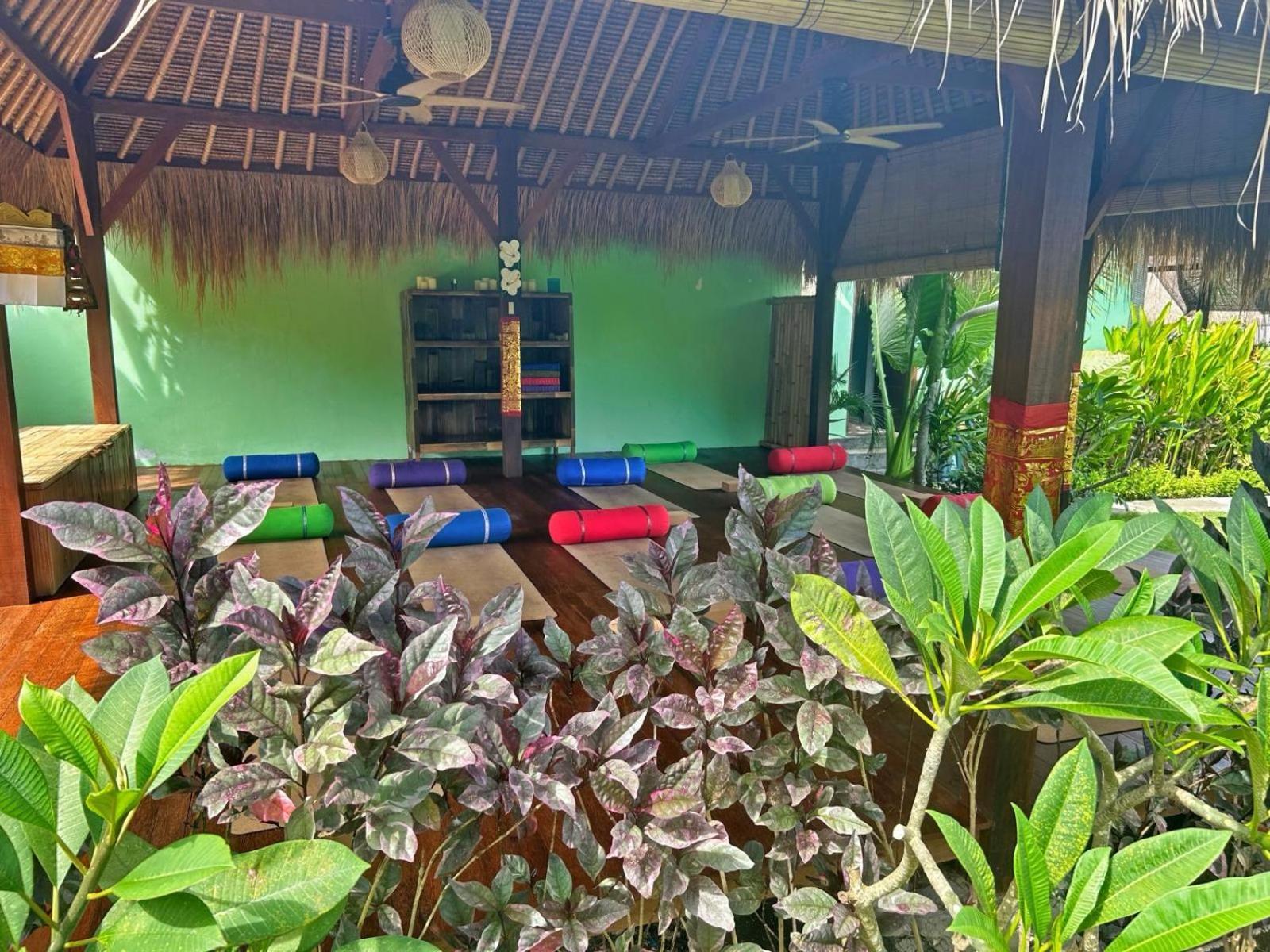 Island Garden Huts Lembongan Acomodação com café da manhã Exterior foto